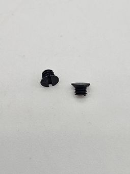 ZJ M7/M6 Винт вставки игольной пластины (SM3/32x56) 10053634 (original)
